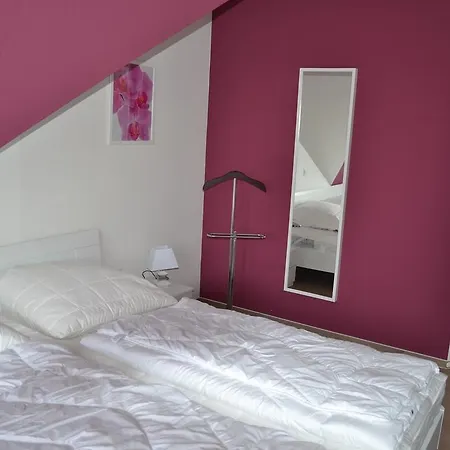 Steuerbord * הורומרזיל