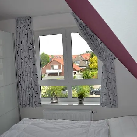 דירה Steuerbord *